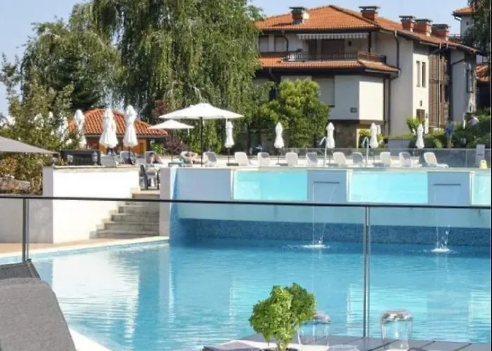 Marina Sun Sea View Апартамент *